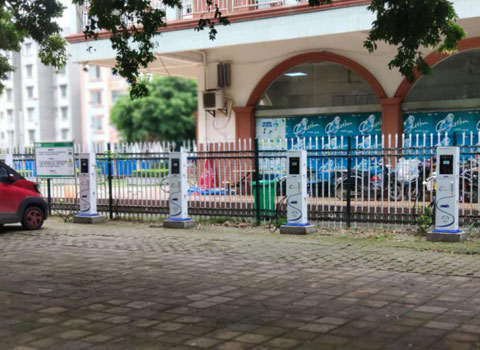 柳州市第八中學-7KW立式交流充電樁-6